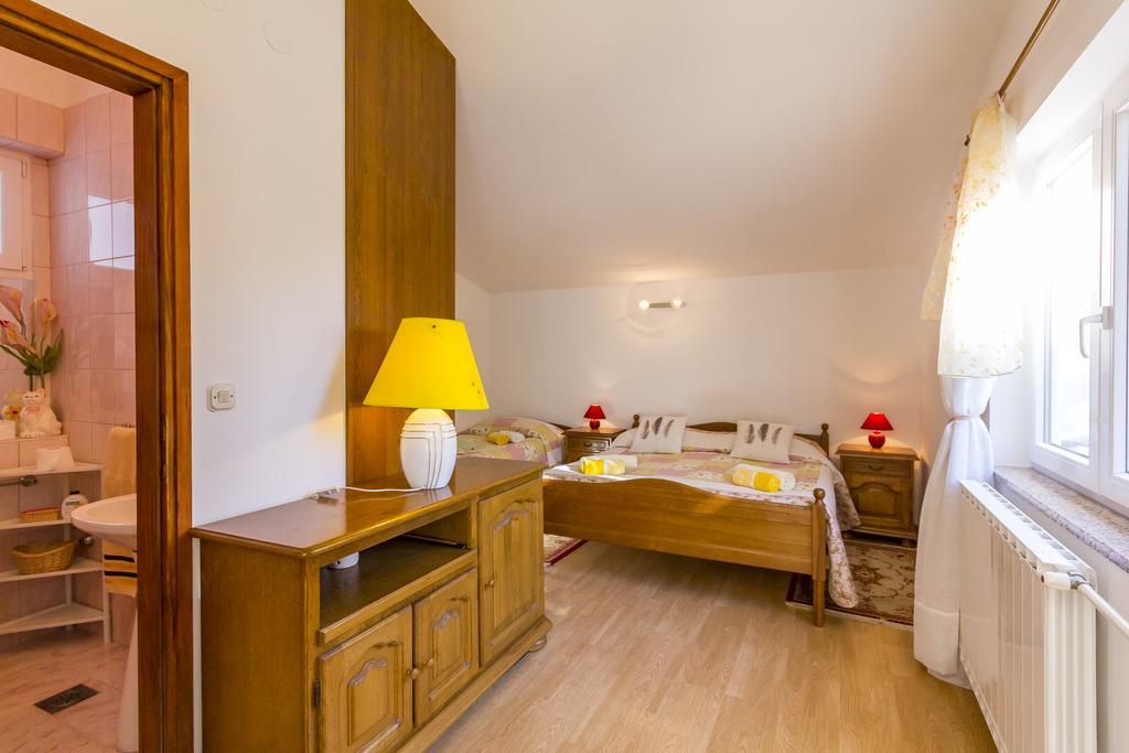 Lori Apartma *