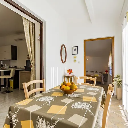Apartment Lori Fažana Esterno foto