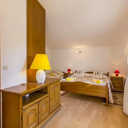 Apartment Lori Fažana Esterno foto