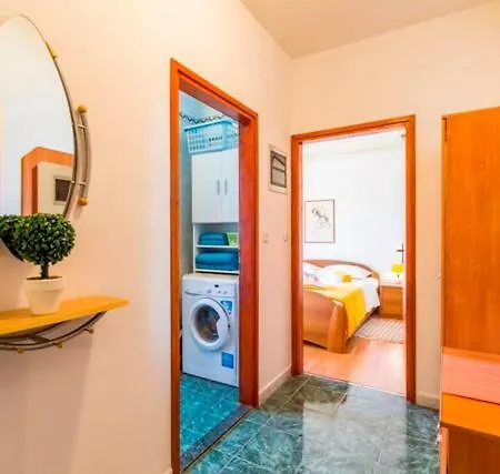Apartment Lori Fažana Esterno foto